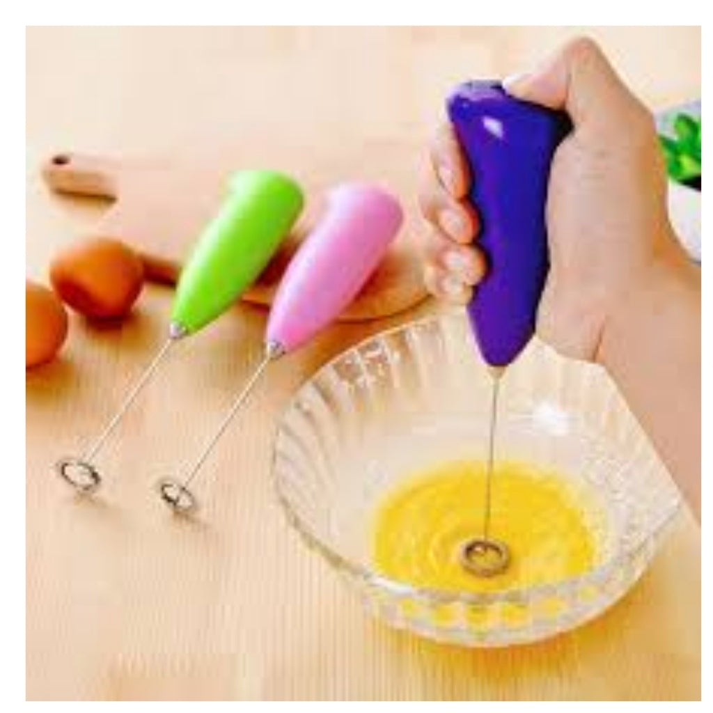 🥚☕✨ Mini Batidora de Mano a Pilas – Práctica y Multifuncional